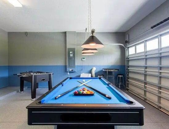 Villa (Home Theater, Games Room, Pool, Spa &)