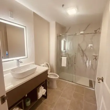 Süit, Sigara İçilmez (Efficiency, 3 Queen Beds)