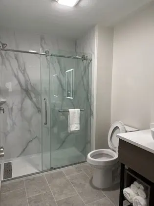 Süit, Sigara İçilmez (Efficiency, 3 Queen Beds)