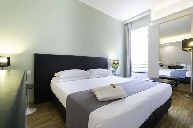 Tek Büyük Yataklı Oda