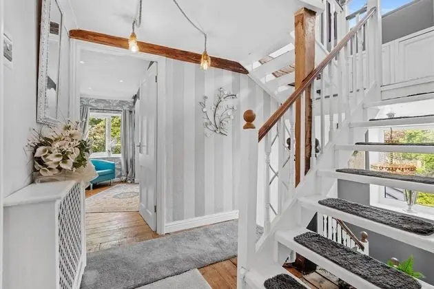 Comfort Ev, Banyolu/Duşlu (The Vale of Evesham)