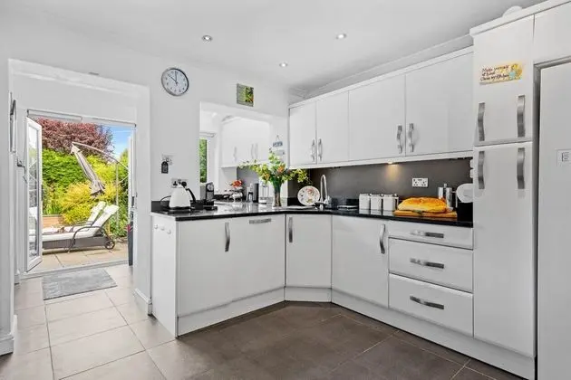 Comfort Ev, Banyolu/Duşlu (The Vale of Evesham)