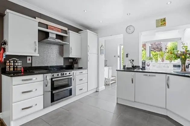 Comfort Ev, Banyolu/Duşlu (The Vale of Evesham)