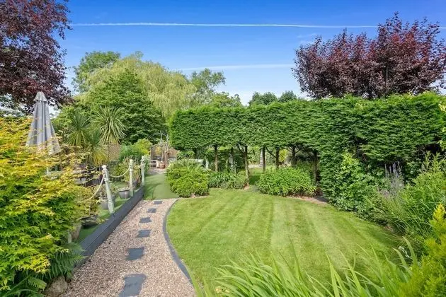 Comfort Ev, Banyolu/Duşlu (The Vale of Evesham)