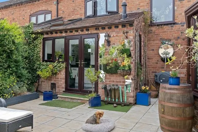 Comfort Ev, Banyolu/Duşlu (The Vale of Evesham)