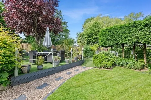 Comfort Ev, Banyolu/Duşlu (The Vale of Evesham)