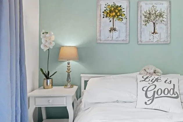 Comfort Ev, Banyolu/Duşlu (The Vale of Evesham)