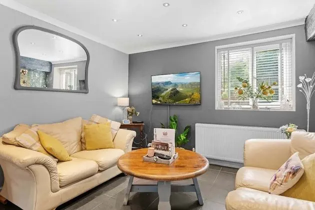 Comfort Ev, Banyolu/Duşlu (The Vale of Evesham)