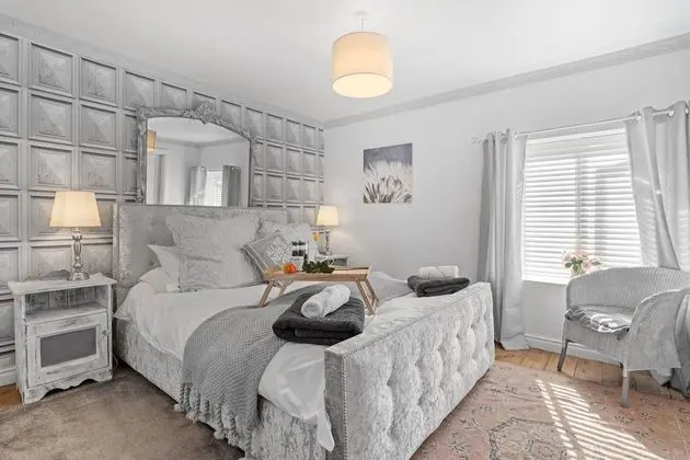 Comfort Ev, Banyolu/Duşlu (The Vale of Evesham)