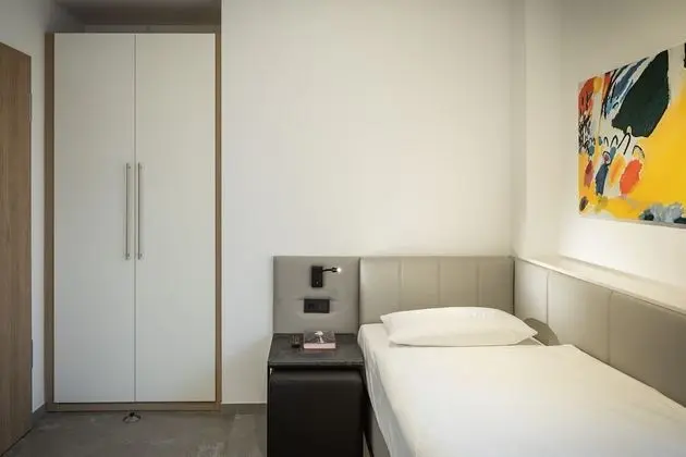 Tek Büyük Yataklı Oda