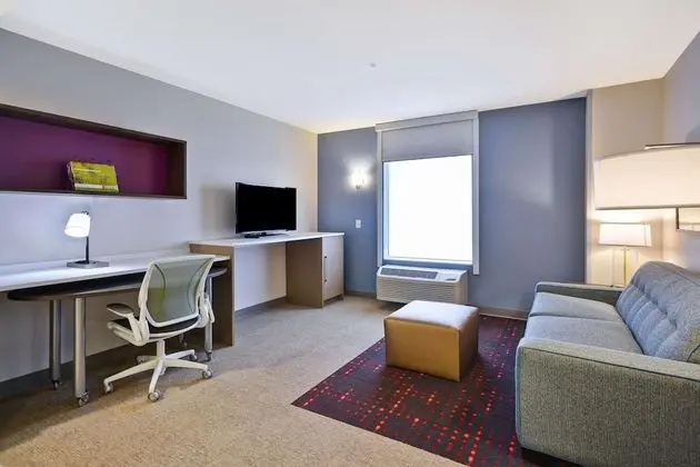 Stüdyo Süit, 1 Büyük (Queen) Boy Yatak, Engellilere Uygun (Mobility & Hearing, Roll-in Shower)