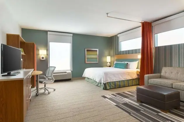 Süit, 1 En Büyük (King) Boy Yatak, Engellilere Uygun, Küvet (Mobility & Hearing)