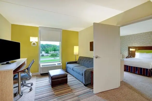 Süit, 1 Büyük (Queen) Boy Yatak, Engellilere Uygun (Hearing Roll In Shower)