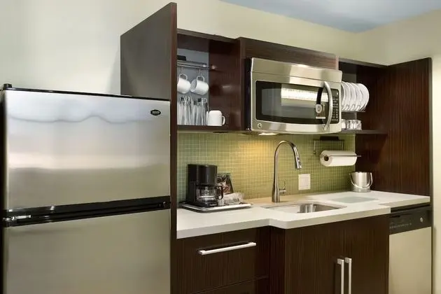 Stüdyo, 1 Büyük (Queen) Boy Yatak