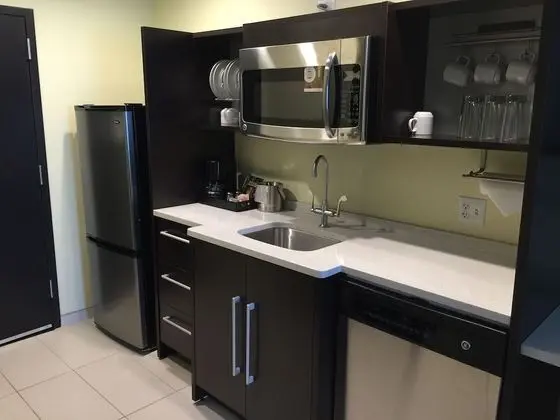 Oda, 1 En Büyük (King) Boy Yatak, Engellilere Uygun (3x3 Transfer Shower)