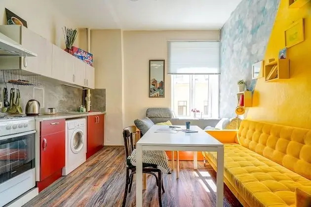 Basic Apart Daire (4th floor, stair access only)