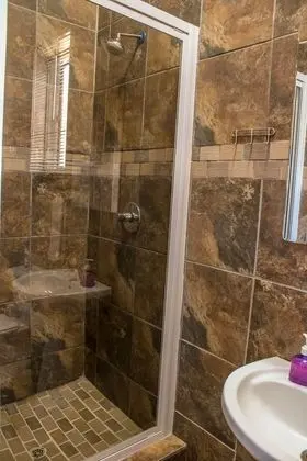 Comfort Tek Büyük Yataklı Oda, 1 Çift Kişilik Yatak, Sigara İçilmez, Banyolu/Duşlu