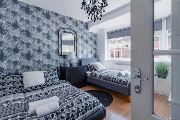 Ev, Özel Banyo, Bahçe Manzaralı (Carter Knowle House #2)