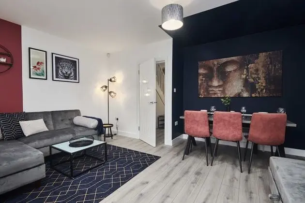 Luxury Ev, Özel Banyo (Salisbury House)