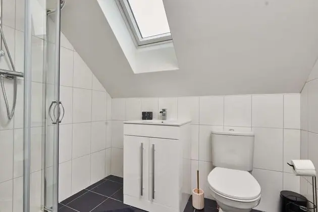 Luxury Ev, Özel Banyo (Salisbury House)