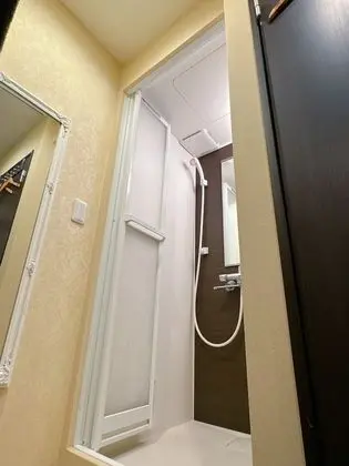 Standard Tek Büyük Yataklı Oda (202)