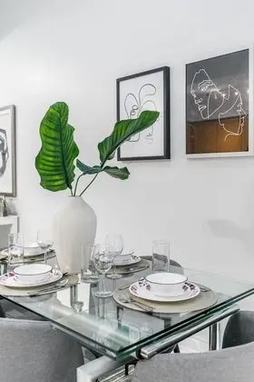 Business Çatı Katı (Loft), 1 Büyük (Queen) Boy Yatak ve Çekyat, Sigara İçilmez