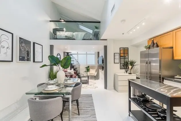Business Çatı Katı (Loft), 1 Büyük (Queen) Boy Yatak ve Çekyat, Sigara İçilmez