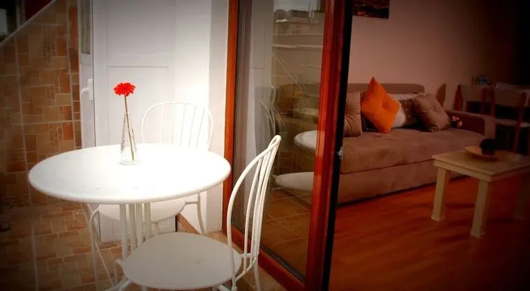 Triple Apartment, Terrace