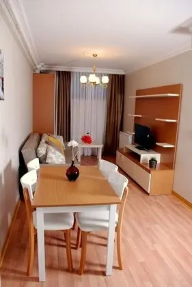 Triple Economy Apartment(Basement)