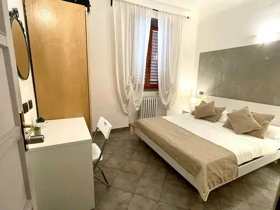 Standard Tek Büyük Yataklı Oda