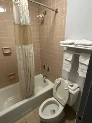 Oda, 2 Çift Kişilik Yatak, Sigara İçilmez, Buzdolabı ve Mikrodalga
