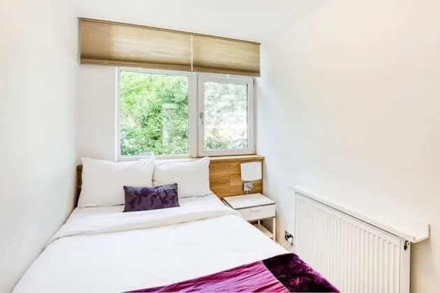 Ev (4 Bedrooms)