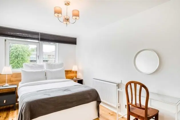Ev (4 Bedrooms)