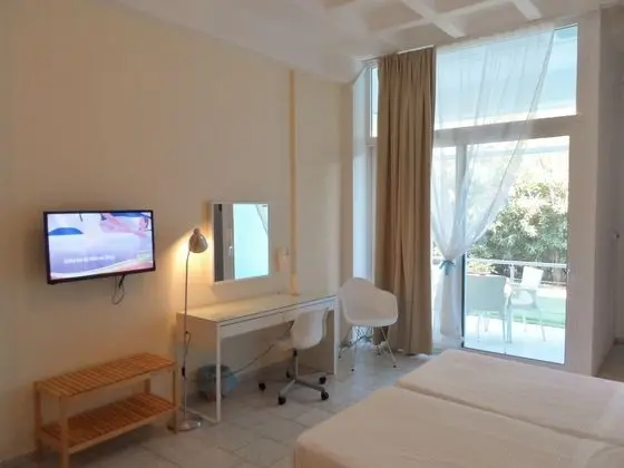 Stüdyo, Kısmi Deniz Manzaralı