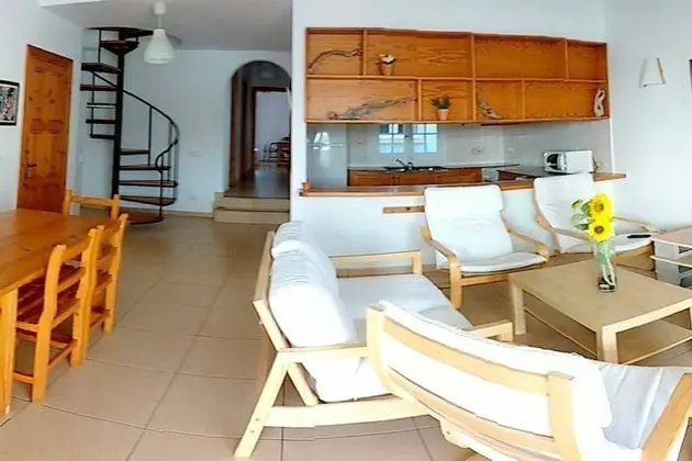 Apart Daire, 4 Yatak Odası, Deniz Manzaralı (AM7)