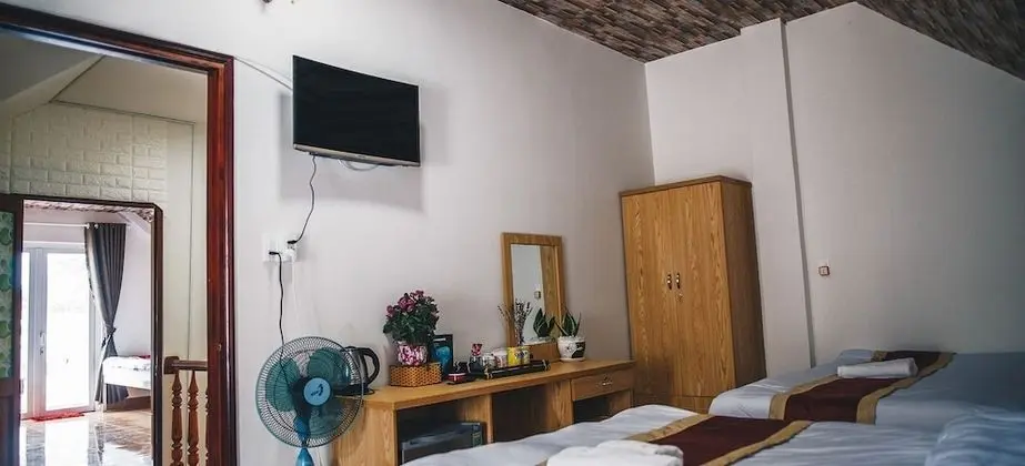 Üç Kişilik Oda
