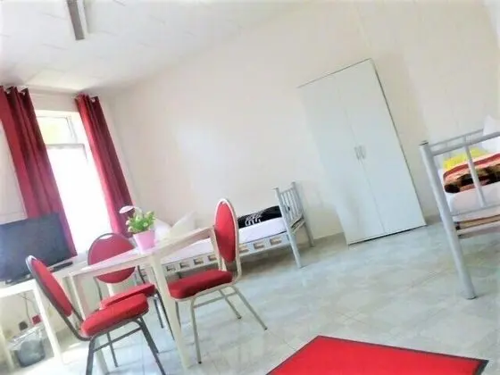 Basic Üç Kişilik Oda, Ortak Banyo (Zi 1-4-5-6-9)