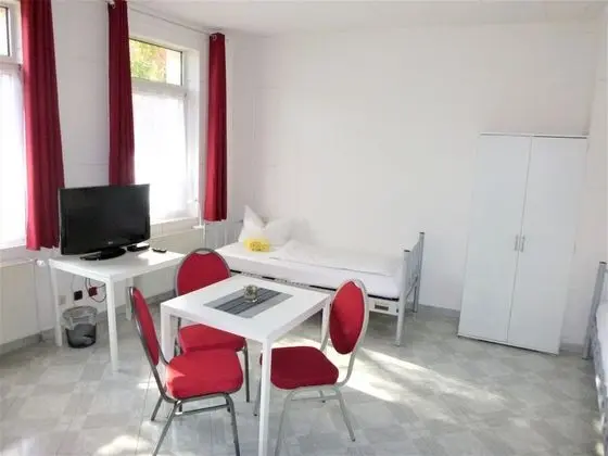 Basic Üç Kişilik Oda, Ortak Banyo (Zi 1-4-5-6-9)