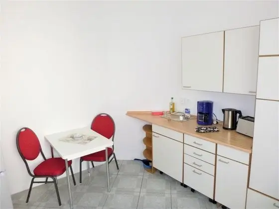 Basic Üç Kişilik Oda, Ortak Banyo (Zi 1-4-5-6-9)
