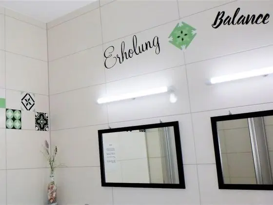 Superior Üç Kişilik Oda, Ortak Banyo (Zi 13)