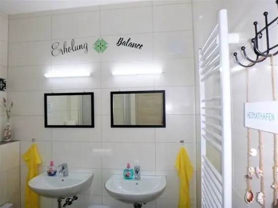 Superior Üç Kişilik Oda, Ortak Banyo (Zi 13)