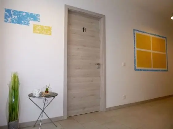 Superior Üç Kişilik Oda, Ortak Banyo (Zi 13)