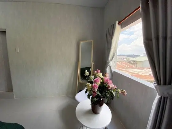 Oda (Window Relaxing View)