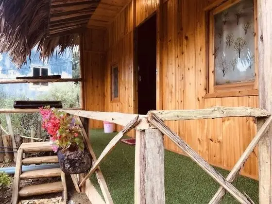 Deluxe Tek Büyük Yataklı Oda, Bahçe Manzaralı