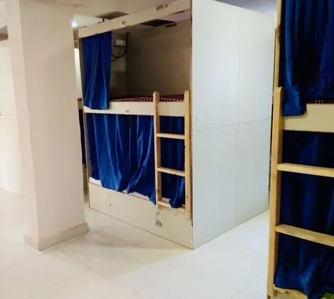 Executive Ortak Ranzalı Oda, Karma Ranzalı Oda, Sigara İçilmez, Balkon
