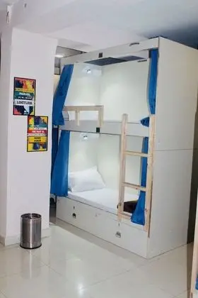 Executive Ortak Ranzalı Oda, Karma Ranzalı Oda, Sigara İçilmez, Balkon
