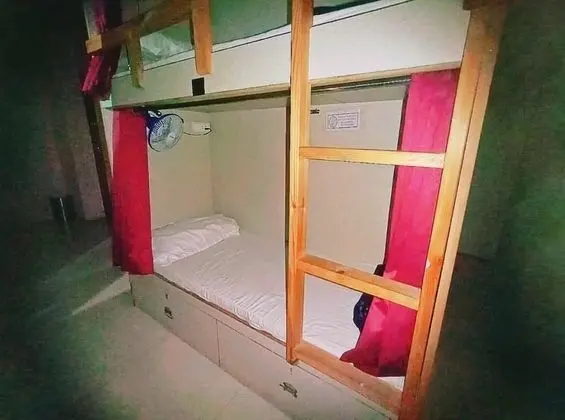 Executive Ortak Ranzalı Oda, Karma Ranzalı Oda, Sigara İçilmez, Balkon
