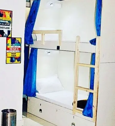 Executive Ortak Ranzalı Oda, Karma Ranzalı Oda, Sigara İçilmez, Balkon