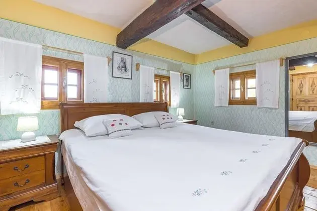 Family Dağ Evi, Birden Çok Yatak, Bahçeli (Homestead Bahor With Whirlpool)