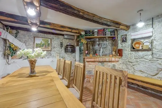 Family Dağ Evi, Birden Çok Yatak, Bahçeli (Homestead Bahor With Whirlpool)